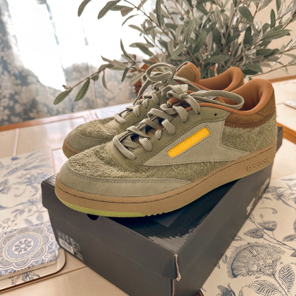 Reebok Men’s National Geographic Club C🥑